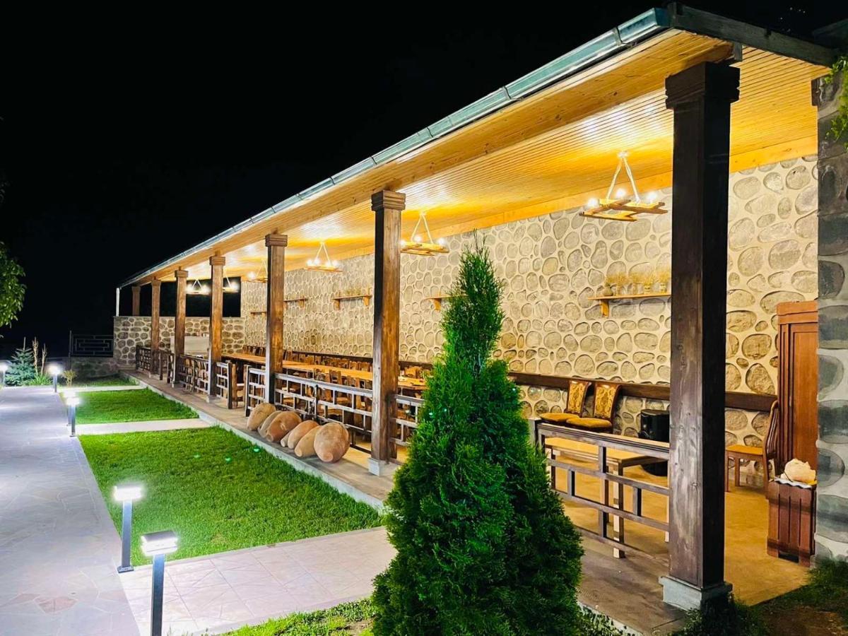 Lara Hotel Goris Eksteriør bilde