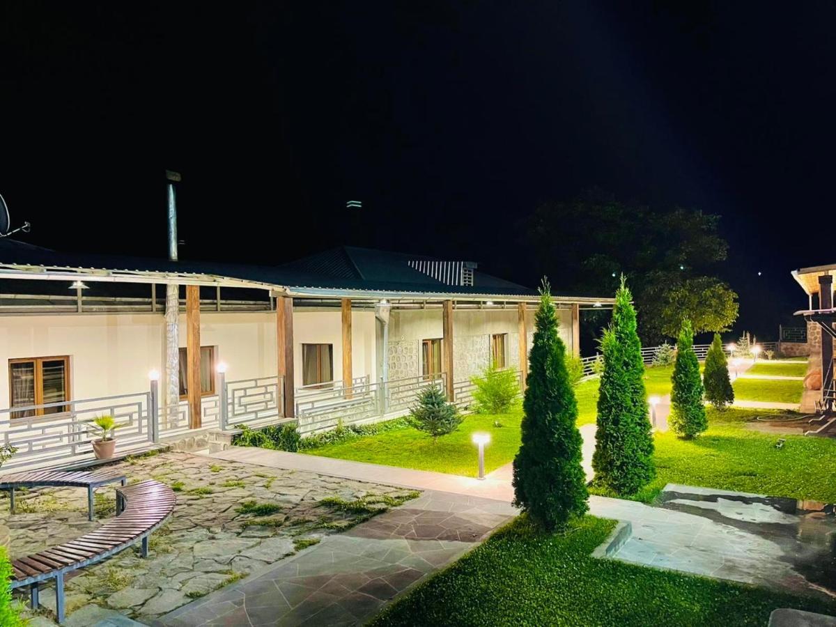 Lara Hotel Goris Eksteriør bilde
