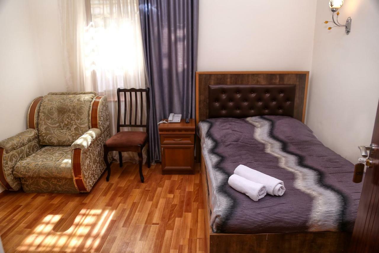 Lara Hotel Goris Eksteriør bilde